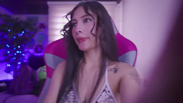 Rebecah 1 online show from April 1, 3:53 pm