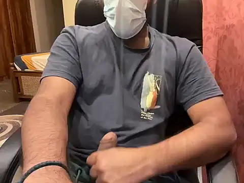 Snapshot of BobgaBonga chatting on October 28, 4:28 pm BobgaBonga online show from October 28, 4:28 pm