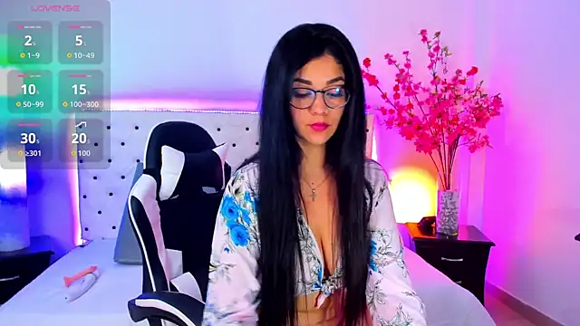Mariana Montes online show from September 16, 7:59 pm