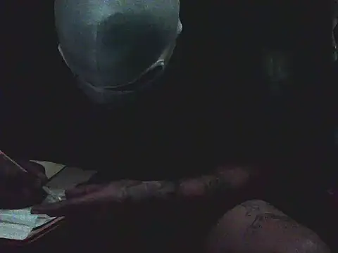 Snapshot of johnboones10 chatting on September 16, 9:32 am johnboones10 online show from September 16, 9:32 am