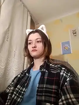 LillySvon online show from February 4, 5:08 pm