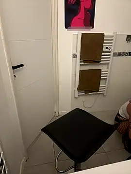 Snapshot of cleopatra-skye chatting on September 12, 7:02 pm cleopatra-skye online show from September 12, 7:02 pm