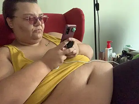 taydeebear online show from October 17, 5:37 pm