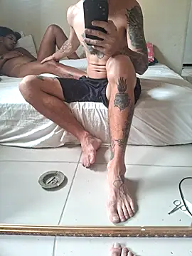 Skate012 online show from April 1, 6:49 pm