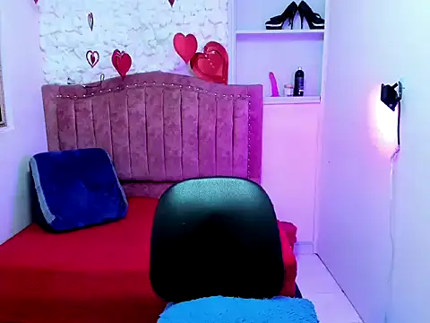 Snapshot of Britney_thx chatting on September 19, 10:36 pm Britney thx online show from September 19, 10:36 pm