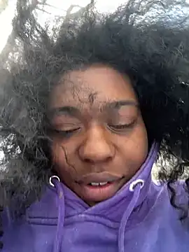 Snapshot of bunbun420247 chatting on February 11, 5:13 pm bunbun420247 online show from February 11, 5:13 pm