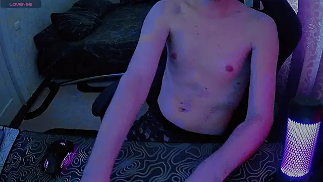 Snapshot of xXxHARDPORNxXx chatting on May 15, 5:38 am xXxHARDPORNxXx online show from May 15, 5:38 am