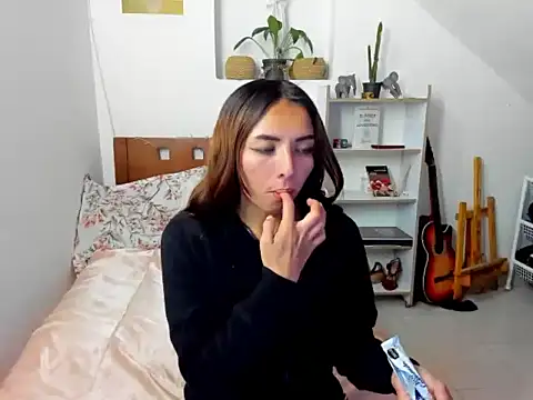 megan doll2123 online show from December 16, 8:35 pm