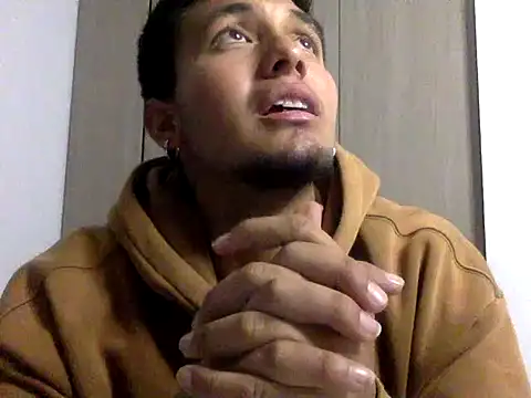 Snapshot of KianxxTeach chatting on September 15, 7:42 am KianxxTeach online show from September 15, 7:42 am