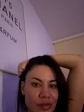 Snapshot of SweetMeiiii chatting on October 9, 7:58 pm SweetMeiiii online show from October 9, 7:58 pm