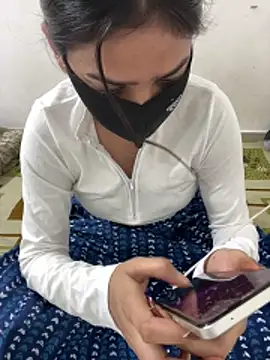 Sex Queen aaraya online show from April 9, 1:28 pm