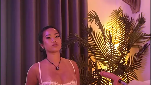 sophie miiuu online show from April 9, 12:23 am