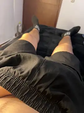 Snapshot of liamty_luxor chatting on October 28, 2:45 am liamty luxor online show from October 28, 2:45 am