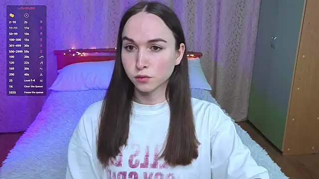 Angeel Kate online show from April 11, 5:04 am