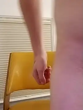 Snapshot of jerm16904 chatting on December 1, 6:03 am jerm16904 online show from December 1, 6:03 am