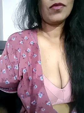 Deepa Sharma143 online show from February 27, 1:50 am