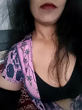 Deepa Sharma143 online show from March 8, 1:55 am