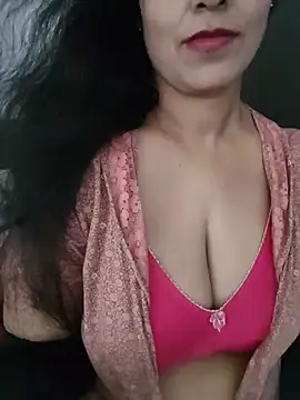 Snapshot of Deepa_Sharma143 chatting on July 12, 9:21 am Deepa Sharma143 online show from July 12, 9:21 am