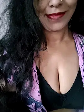 Deepa Sharma143 online show from October 16, 1:36 am