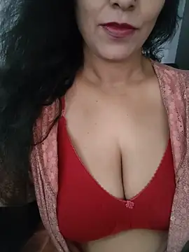 Snapshot of Deepa_Sharma143 chatting on June 19, 1:44 am Deepa Sharma143 online show from June 19, 1:44 am