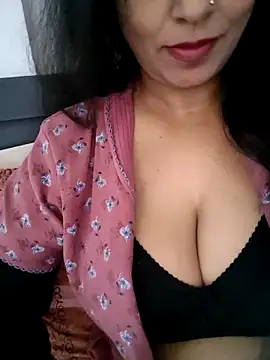 Deepa Sharma143 online show from March 2, 8:43 am