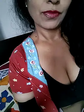 Deepa Sharma143 online show from November 2, 1:43 am