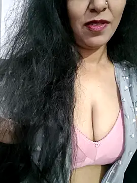 Deepa Sharma143 online show from March 1, 1:38 am