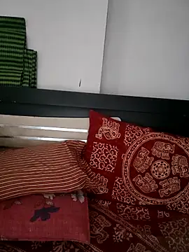 Deepa Sharma143 online show from March 17, 2:03 am