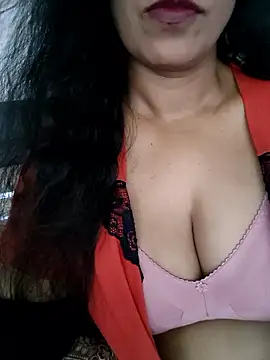 Deepa Sharma143 online show from April 28, 2:27 am