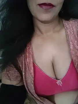 Deepa Sharma143 online show from June 2, 1:38 am