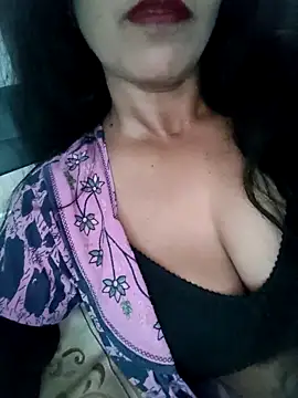 Deepa Sharma143 online show from September 19, 1:42 am