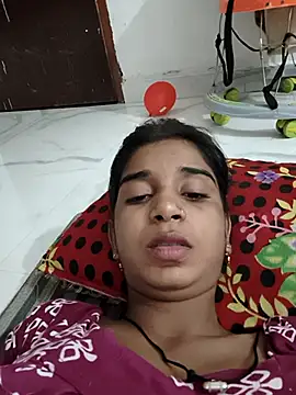 Snapshot of Hot-Soniya2 chatting on November 5, 6:33 pm Hot-Soniya2 online show from November 5, 6:33 pm