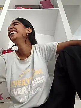 Snapshot of Hot-Soniya2 chatting on September 11, 9:20 am Hot-Soniya2 online show from September 11, 9:20 am