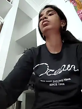 Snapshot of Hot-Soniya2 chatting on November 2, 8:36 pm Hot-Soniya2 online show from November 2, 8:36 pm