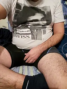 Snapshot of DTC51 chatting on February 3, 5:51 pm DTC51 online show from February 3, 5:51 pm