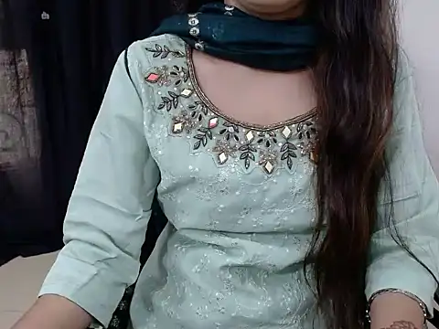 Snapshot of sweet-ruhi chatting on October 19, 5:43 am sweet-ruhi online show from October 19, 5:43 am