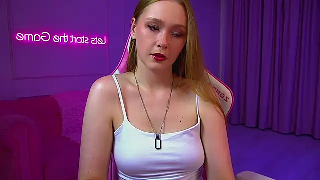 AgataFoxley online show from May 23, 6:29 pm