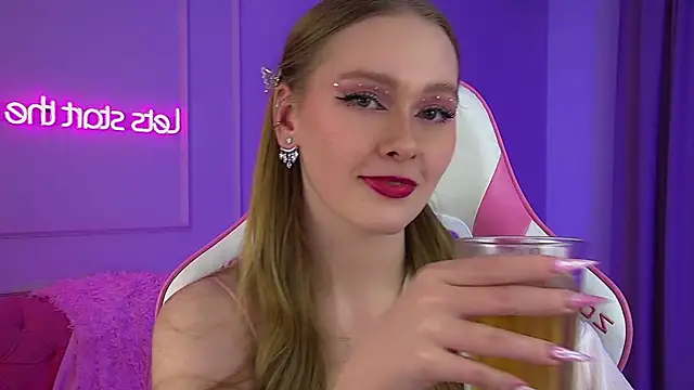 AgataFoxley online show from February 28, 6:29 pm