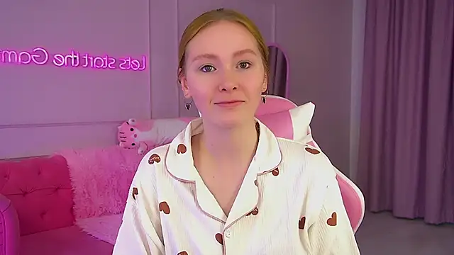 AgataFoxley online show from October 6, 7:09 am