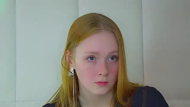 AgataFoxley online show from September 9, 7:18 am