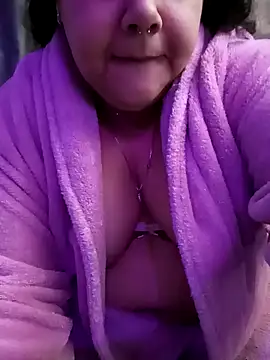 xlatinastar online show from September 8, 5:56 pm