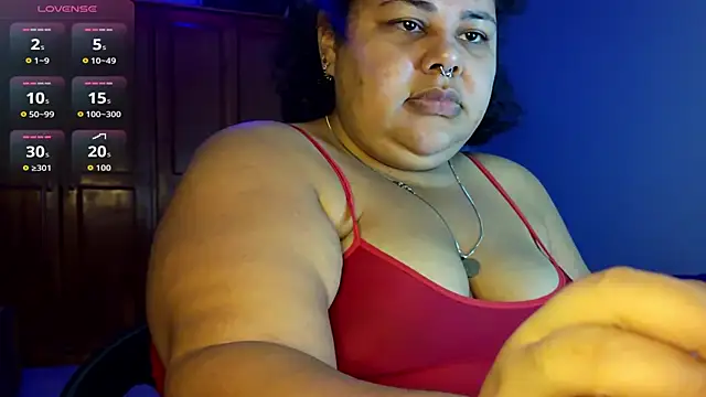 Snapshot of xlatinastar chatting on May 26, 12:14 pm xlatinastar online show from May 26, 12:14 pm