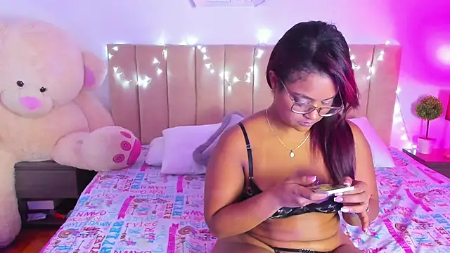 Hill Brownie online show from January 8, 4:35 pm