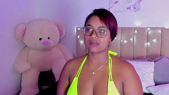 Hill Brownie online show from January 9, 12:45 pm