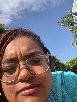 Hill Brownie online show from December 14, 1:28 pm