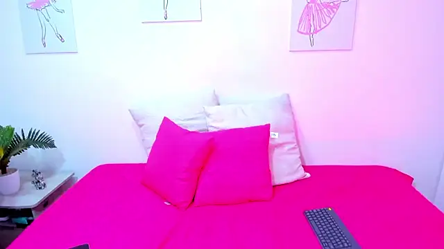 Hill Brownie online show from October 21, 11:42 am