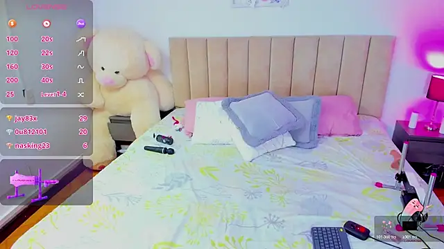 Hill Brownie online show from November 13, 4:44 pm