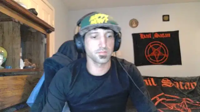 Snapshot of Ardokks chatting on November 6, 4:27 am Ardokks online show from November 6, 4:27 am