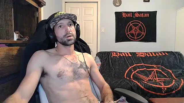 Snapshot of Ardokks chatting on November 17, 8:35 pm Ardokks online show from November 17, 8:35 pm