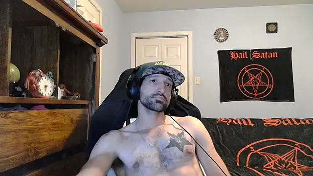 Snapshot of Ardokks chatting on November 18, 9:40 pm Ardokks online show from November 18, 9:40 pm